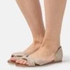 Anna Field Leather - Sandalen - Taupe 1 Anna Field Leather - Sandalen - Taupe -Anna Field 12e781ee03e84ab5b5237ccd36ae10e4