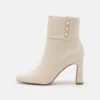 Anna Field Enkellaarsjes Met Hoge Hak - Beige 2 Anna Field Enkellaarsjes Met Hoge Hak - Beige -Anna Field e3f9d100b74249a9b82455e6a532f3aa